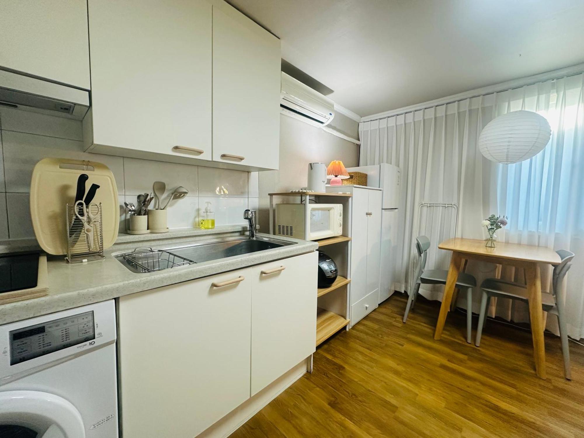 Apartment Cozy Corner Gangnam, Suseo, Ilwon-dong, Samsung Hospital, A 7-minute Walk From Daecheong Statio Seoul